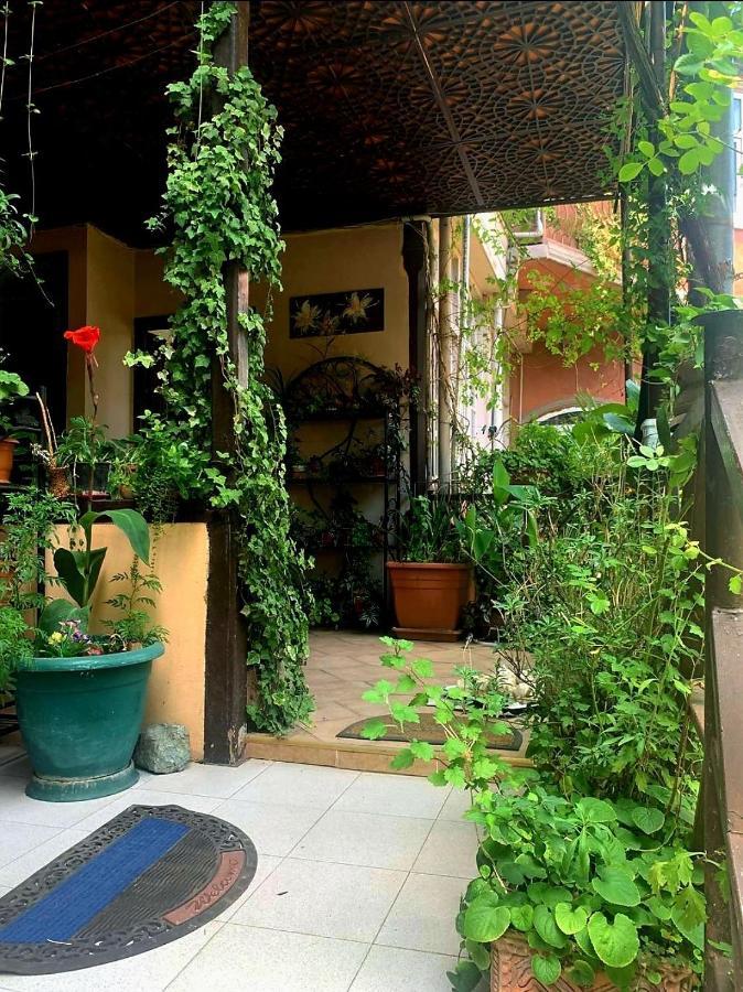 Polonia Tbilisi House Hotel Buitenkant foto
